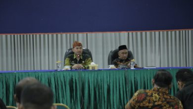 Photo of Sekda Kritisi Kinerja  Kepala Dinas, Saat Jumpa Pers