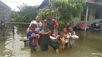 Photo of Wong Bodho Peduli korban Banjir Siapkan Nasi Bungkus