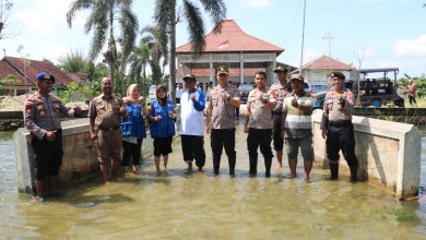 Photo of Kapolres Gresik Kembali Tinjau Lokasi Banjir Luapan Kali Lamong di Kecamatan Cerme
