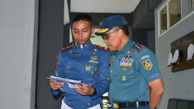 Photo of Gubernur AAL Tinjau Ujian Proposal Skripsi Taruna Tingkat Akhir