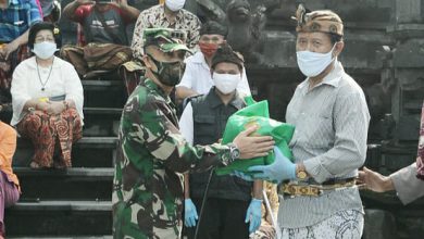 Photo of Danlanal Semarang Turut Serta Gerakan Bhakti Sosial TNI Polri Peduli Covid – 19