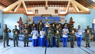 Photo of Personel Jajaran Lanal Denpasar Terima Bibit Tanaman dan Pelatihan Hidroponik