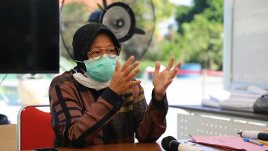 Photo of Pemkot Surabaya Gandeng Ahli Penyakit Paru Siapkan Tempat untuk Senam Pernapasan Bagi Pasien Covid-19