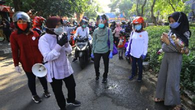 Photo of Wali Kota Risma Blusukan Menyusuri Kampung dan Perumahan Elit, Ingatkan Warga Pakai Masker