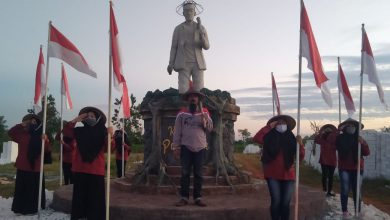 Photo of HUT RI ke-75, Pemdes Sekapuk Launching Icon Agrowisata Kebun Pak Inggih di Tengah Pandemi