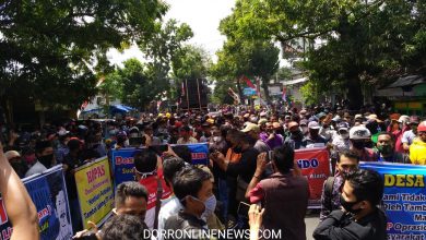 Photo of Pro Kontra Masyarakat Tanggapi Aksi Demo Depan Kantor BPN Di Dunia Maya