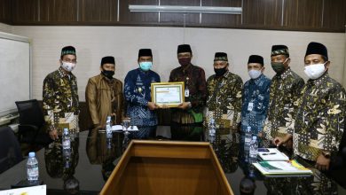 Photo of Baznas Gresik Ukir Prestasi Terima Penghargaan Terbaik Dari Kemenag Jawa Timur