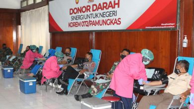 Photo of Peringati HUT ke-75 TNI Tahun 2020 Lanal Yogyakarta Ikuti Donor Darah