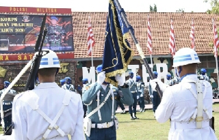 Photo of 78 Prajurit Siswa Pusdikpomal Kodiklatal Laksanakan Upacara Pembaretan Korps Polisi Militer