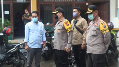 Photo of Kapolres Gresik Pantau Rekapitulasi di Tingkat PPK, Komitmen Amankan Pilkada Sampai Tuntas