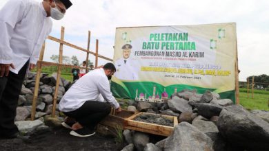 Photo of Wali Kota Letakkan Batu Pertama Pembangunan  Masjid Al Karim