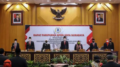 Photo of Dihadiri Gubernur, DPRD Surabaya Gelar Rapat Paripurna Serah Terima Jabatan Wali Kota dan Wakil Wali Kota Surabaya