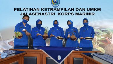 Photo of Ketua Gabungan Jalasenastri Kodiklatal dan Pengurus Ikuti Pelatihan Ketrampilan UMKM Melalui Virtual