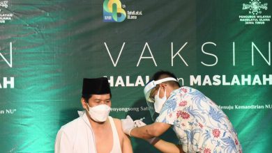 Photo of Jatim Tertinggi Vaksinasi Pelayanan Publik, Gubernur Khofifah Dukung Percepatan Vaksinasi Covid-19 dengan Vaksin Astra Zeneca