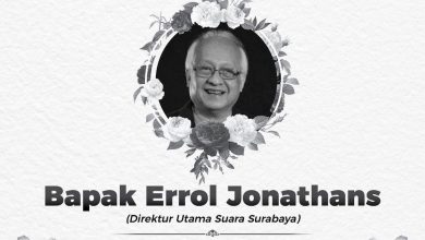 Photo of Wali Kota Eri: Selamat Jalan Pak Errol, Surabaya Kehilangan