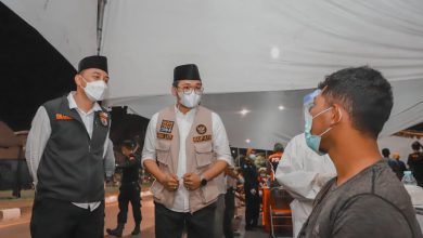 Photo of Bersama Wali Kota Eri Persiapkan Penyekatan, Bupati Bangkalan: Tidak Ada Diskriminasi kepada Warga Madura