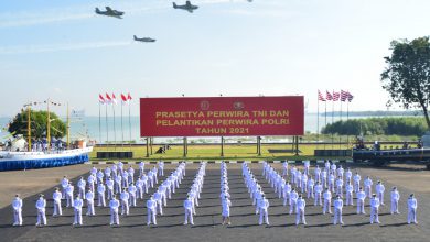 Photo of 101 Perwira Remaja TNI AL Dilantik Presiden RI Dalam Upacara Prasetya Perwira TNI