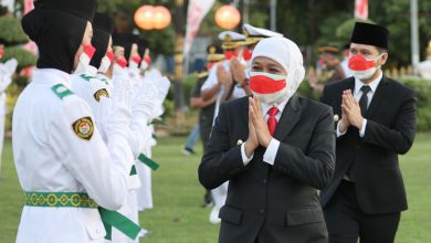 Photo of Gubernur Khofifah Pesan: Jaga Merah Putih untuk Indonesia Tangguh dan Indonesia Tumbuh