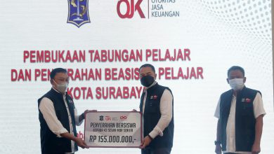Photo of OJK Berikan Beasiswa Bagi Pelajar MBR Senilai Rp 605 Juta
