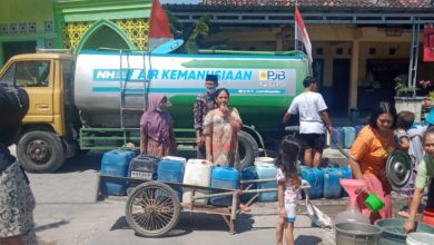 Photo of Satu Juta Liter Air Bersih  Dari NH Zakatkita  Untuk Masyarakat Gresik