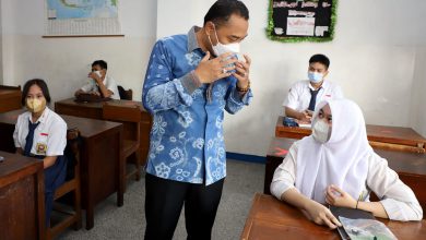 Photo of 213 Sekolah di Surabaya Sudah Gelar PTM, Ini Langkah Dispendik Cegah Klaster Baru