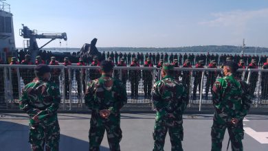 Photo of Selesai Pekan Integrasi Siswa TNI AL Satdik 1 Kodiklatal Kembali Ke Mako Tanjung Uban Menggunakan KRI Semarang-594