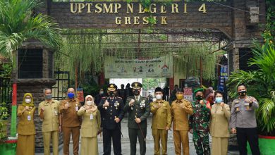 Photo of Pelajar  SMP NEGERI 4 Gresik  Ikuti Vaksinasi Dalam  Momentum HUT TNI Ke -76