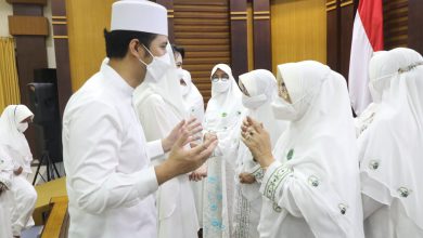 Photo of Kukuhkan 31 Pengurus MTP-IPHI Jatim, Wagub Emil Ajak Jadi Garda Vaksinasi