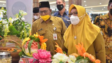 Photo of Dukung Bangkitnya Sektor Pariwisata Gresik, Wabup Buka Archipelago East Java Food Festival 2021