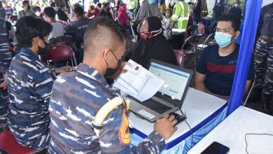 Photo of Taruna Satgas KJK Bantu Serbuan Vaksinasi Maritim di Tanjung Intan Cilacap