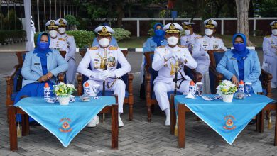 Photo of Gubernur AAL Hadiri Upacara Prasetya Perwira 758 Perwira Baru TNI AL oleh Kasal