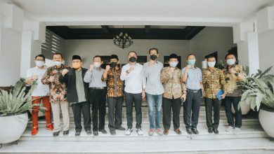 Photo of Wali Kota Eri Bertemu 10 Parpol Bahas Pembangunan Surabaya ke Depan