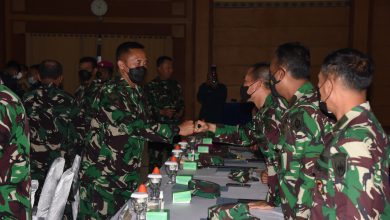 Photo of Gubernur AAL Ikuti Entry Meeting Tim BPK RI dengan Pangkotama TNI AL Wilayah Surabaya