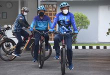 Photo of Jaga Stamina Dankodiklat TNI AL Ajak Gowes Bareng Bersama Pejabat Utama