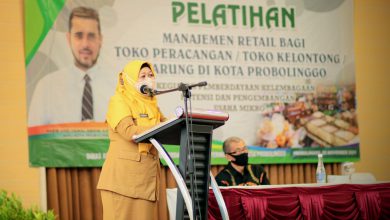Photo of Kepala DKUPP Kota Probolinggo Fitriawati “Pemilik Toko dan Warung Ikuti Pelatihan Manajemen Retail”