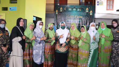 Photo of Pesan Bu Min Saat Hadiri Tahlil Kubro Muslimat-Fatayat NU se-Kecamatan Driyorejo