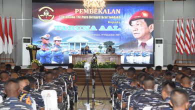 Photo of Ratusan Taruna AAL Terima Kuliah Umum Kasal Ke-18, Laksamana TNI (Purn) Bernard Kent Sondakh