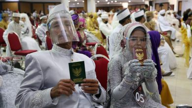 Photo of Gelar Nikah Massal, Wali Kota Eri Ingin Semua Warga Surabaya Tercatat Pernikahannya di Negara dan Agama
