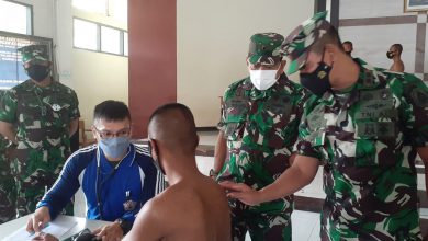 Photo of Dukung Kelancaran Diksarmil, Kodiklat TNI AL Periksa Kesehatan Siswa