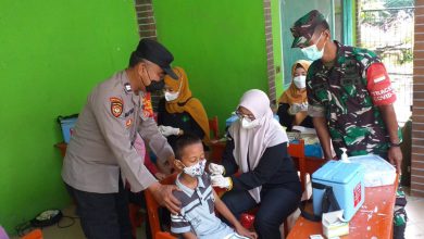 Photo of Anak Usia 6-11 Tahun di Kecamatan Manyar Mulai Memahami Kegunaan Vaksin Bagi Tubuh