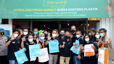 Photo of Wali Kota Eri Targetkan 5 Pasar di Surabaya Bebas Kantong Plastik Tahun 2022