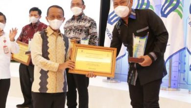 Photo of Bupati Gus Yani Kembali Raih Penghargaan Atas Capaian Realisasi Investasi 2021