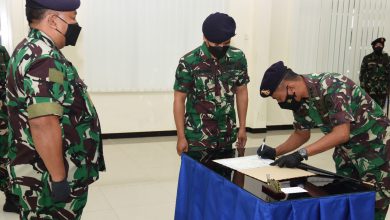 Photo of Jabatan Komandan Sefung Pusdiklapa Kodiklatal Diserahterimakan