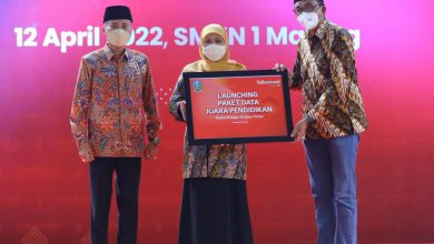 Photo of Pertama di Indonesia, Gubernur Khofifah Luncurkan Paket Data Juara Pendidikan Bangun Mental Juara, Empat Poin Jadi Prioritas