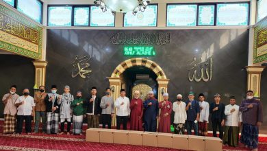 Photo of DMI Halim Perdanakusuma Bagikan Sembako Kepada Para Marbot Masjid