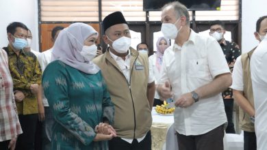 Photo of Gubernur Jawa Timur Khofifah Indar Parawansa Mengapresiasi Kamar Dagang dan Industri (Kadin) Jawa Timur
