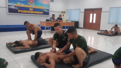 Photo of Siswa Jas Pusdikbanmin Latihan Praktek Sport Massage