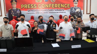 Photo of Polrestabes Surabaya Berhasil Bongkar Sindikat Judi Online