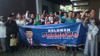 Photo of Jelang Tahun Politik, Ratusan Orang di Gresik Deklarasi Dukungan Prabowo Jadi Presiden