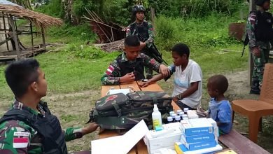 Photo of Patriot Kesehatan Di Perbatasan Papua, Satgas Yonif 126/KC Berikan Pelayanan Kesehatan Gratis Secara Masif